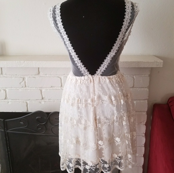 Windsor lace Mini Dress Size M - Picture 3 of 7
